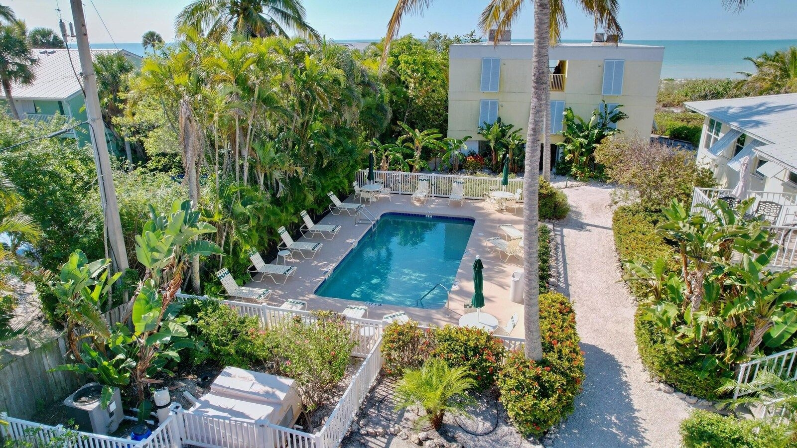 Cabana Beach Club No.8
