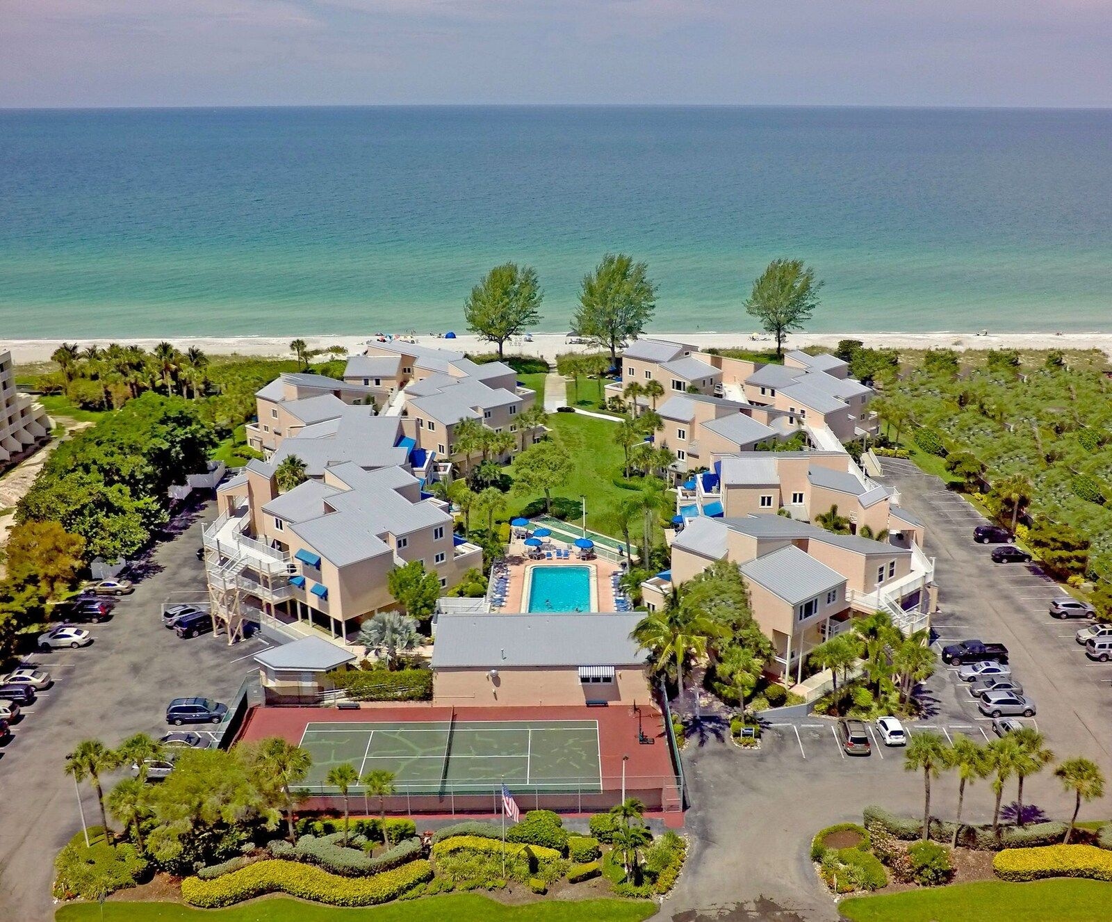 Cabana Beach Club No.9