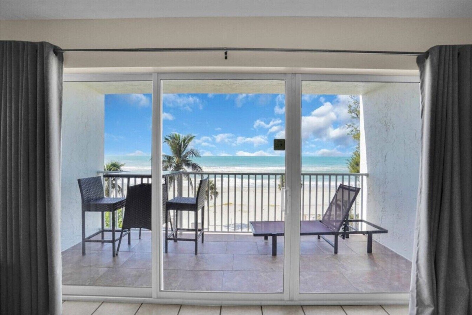 Cabana Beach Club No.9