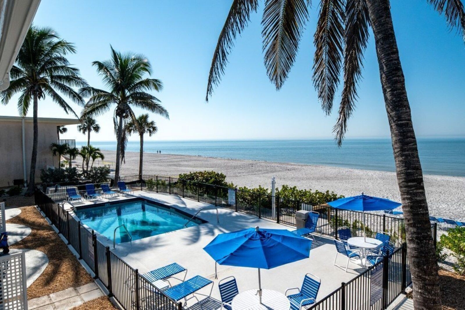Cabana Beach Club No.9