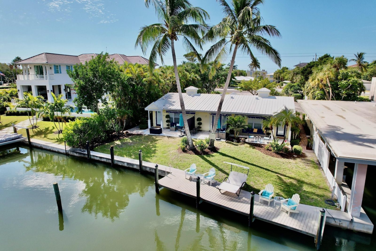Cabana Beach Club No.10