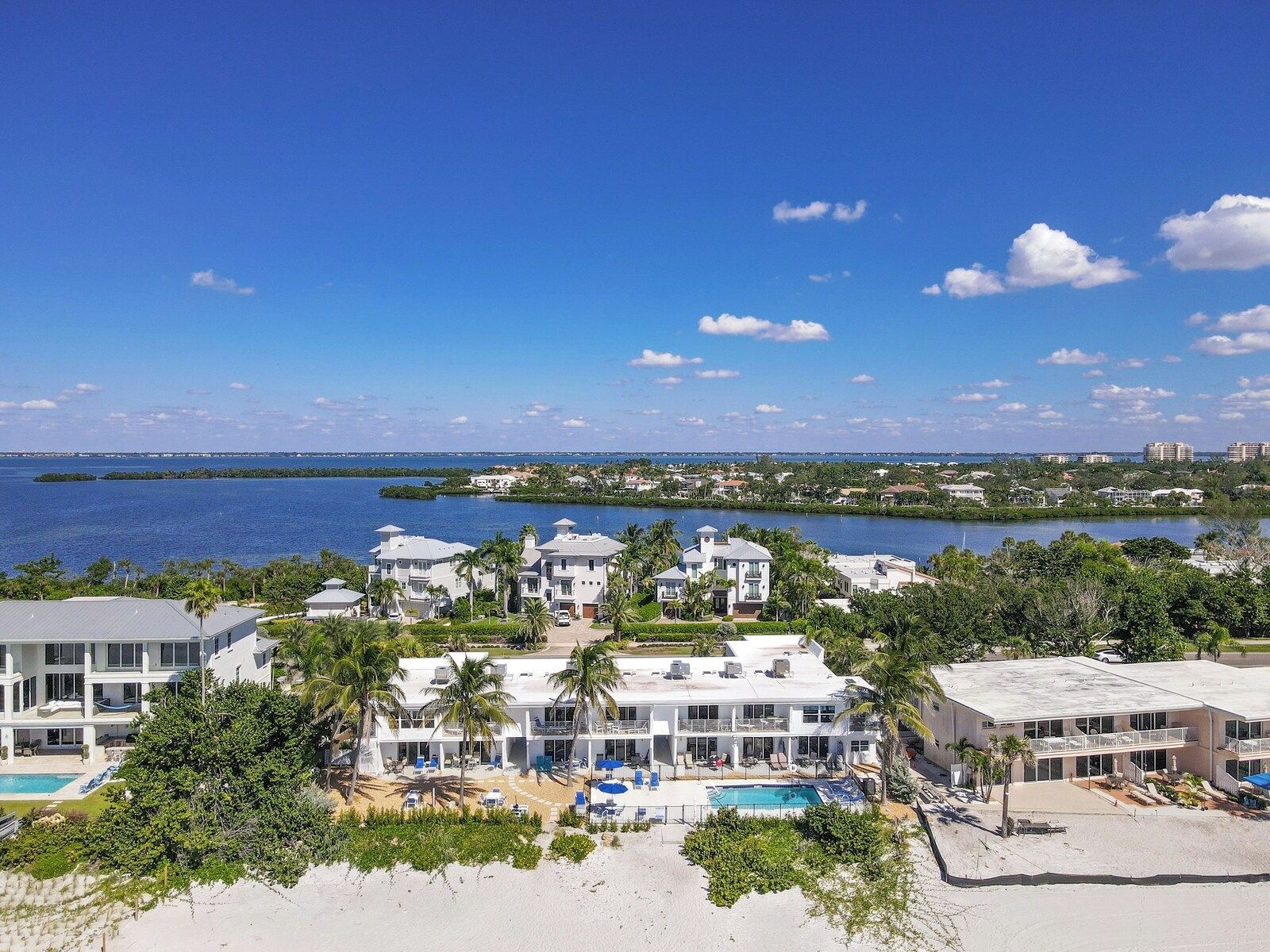 Cabana Beach Club No.10