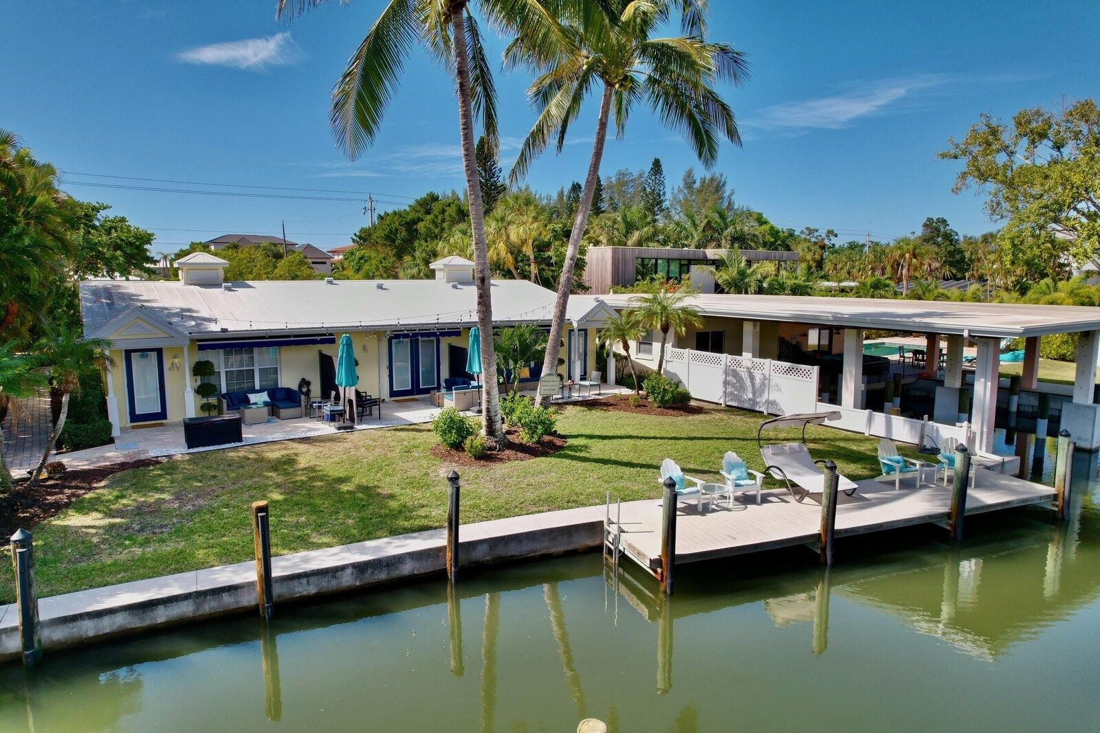 Cabana Beach Club No.10