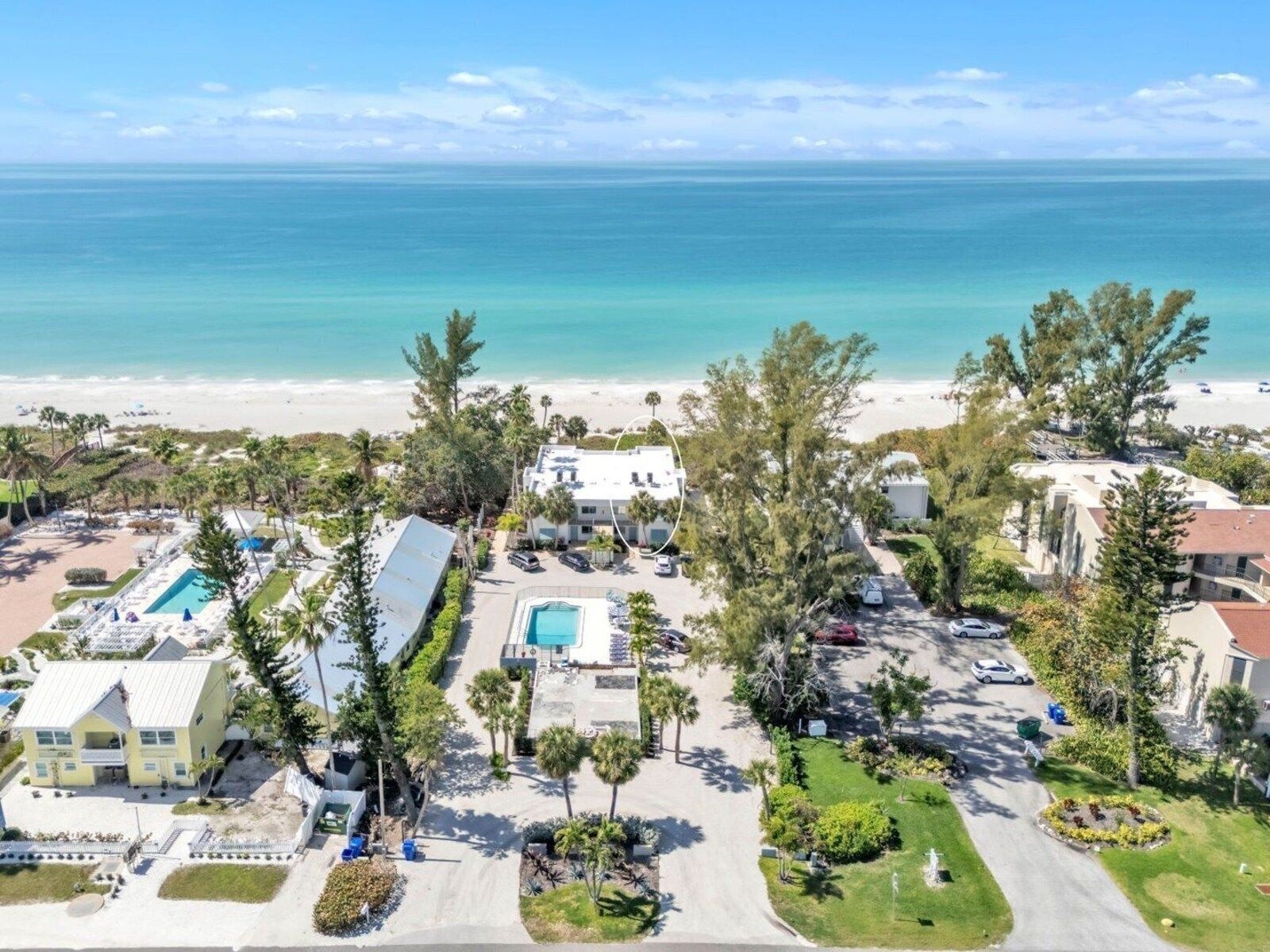 Cabana Beach Club No.11