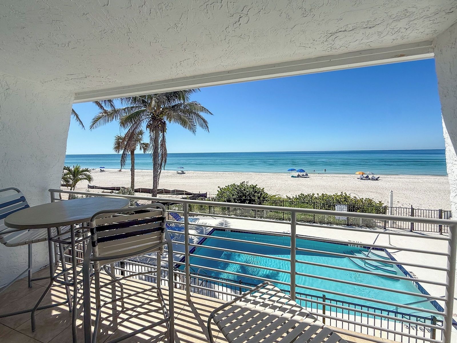 Cabana Beach Club No.11
