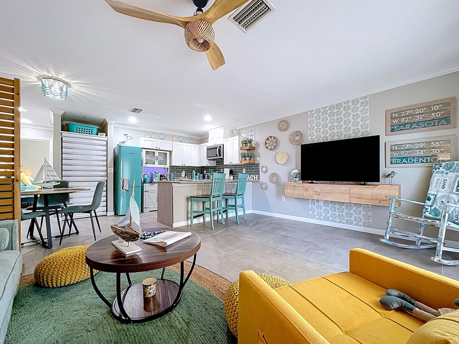 Cabana Beach Club No.11