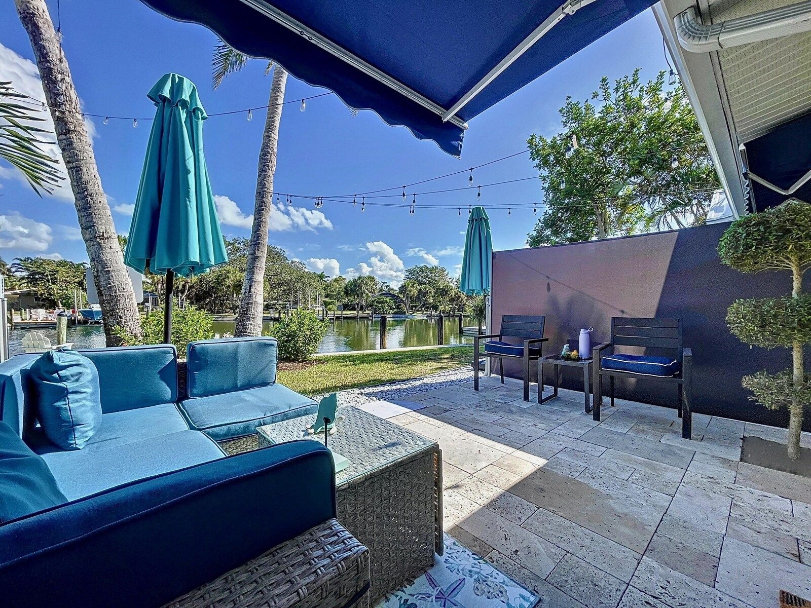 Cabana Beach Club No.11