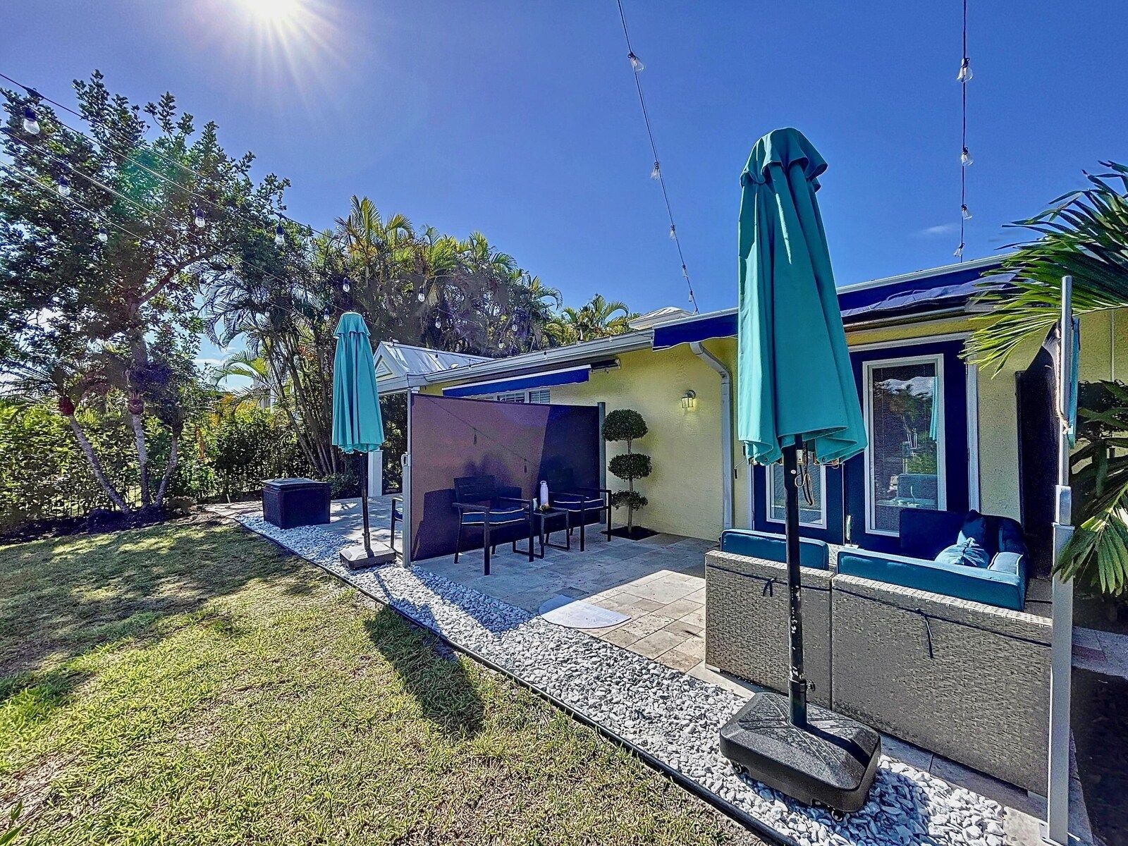 Cabana Beach Club No.11