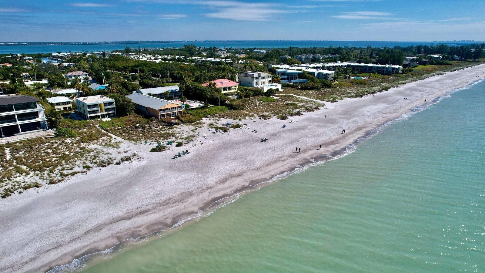 Cabana Beach Club No.8