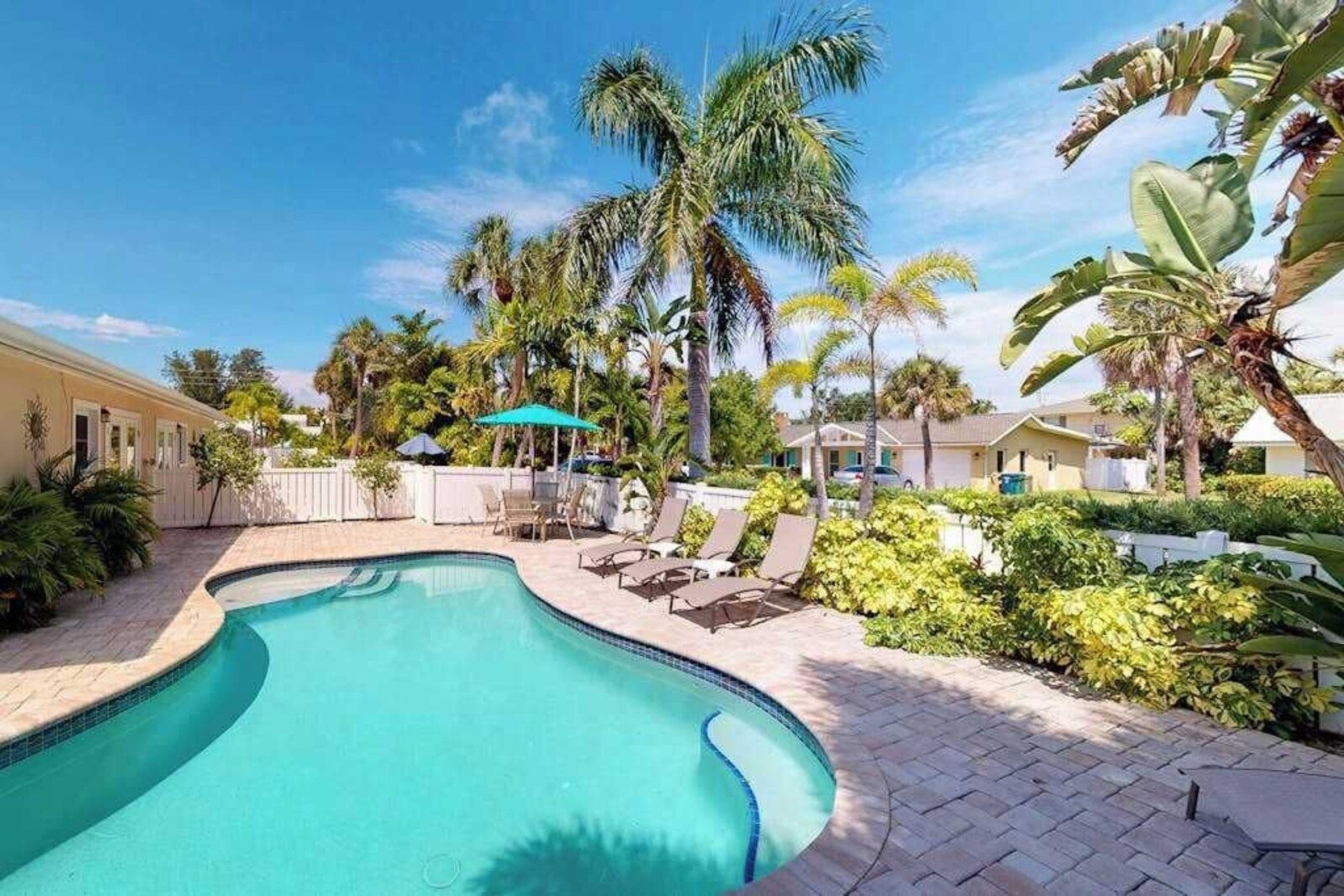 Holmes Beach Trio C