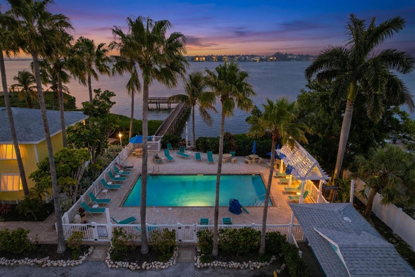 Tradewinds Resort cottage No.32