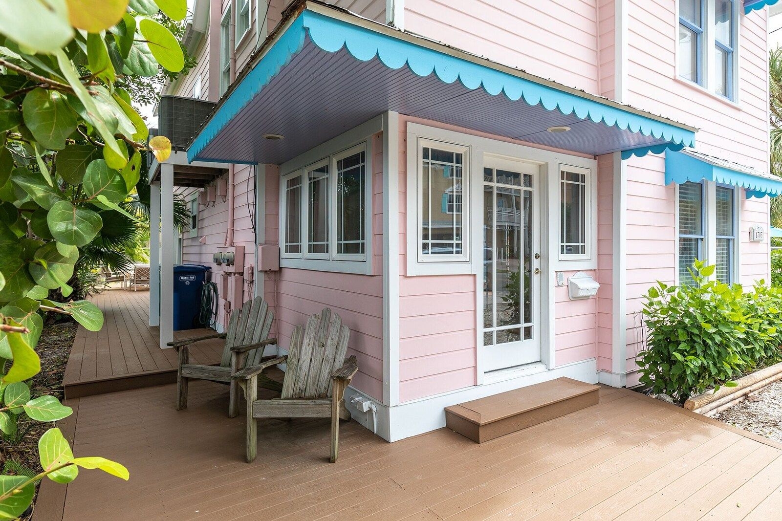Tradewinds Resort cottage No.32