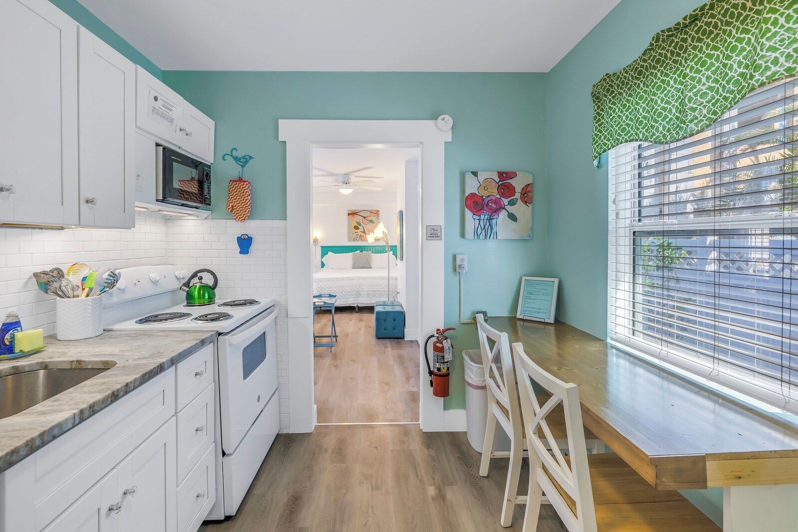 Tradewinds Resort cottage No.32