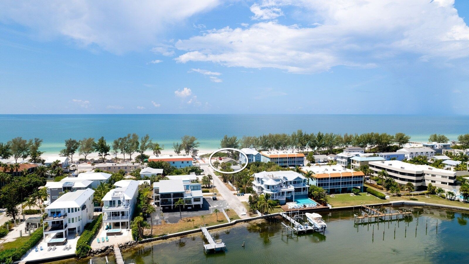 Tradewinds Resort cottage No.32