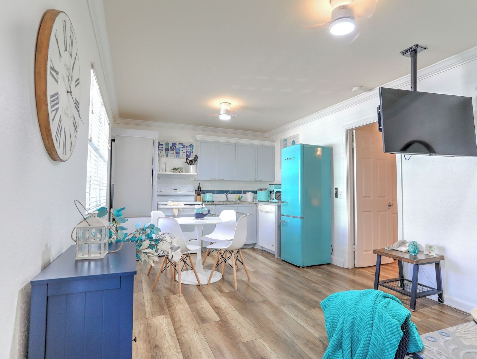 Tradewinds Resort cottage No.32
